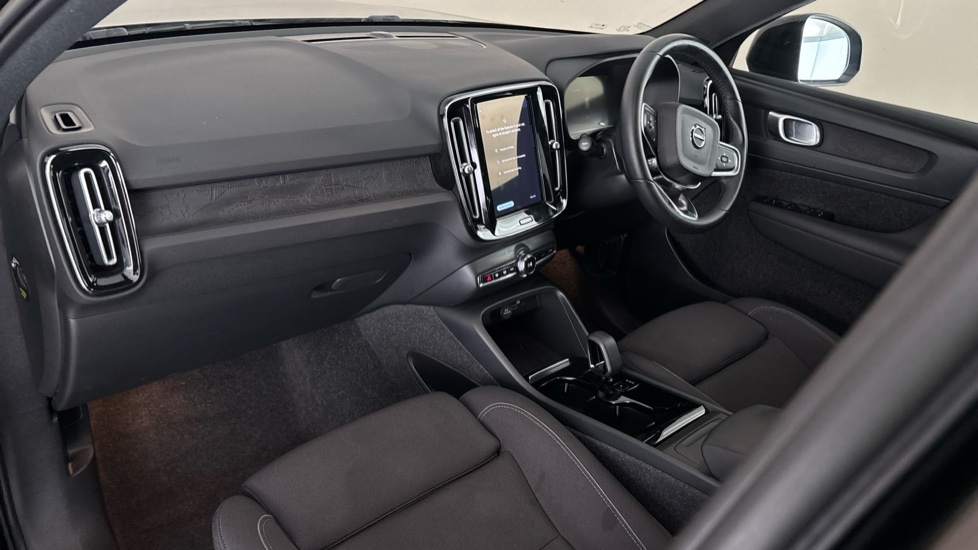 VOLVO XC40 Image 10
