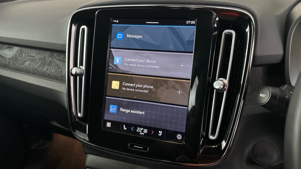 VOLVO XC40 Image 12