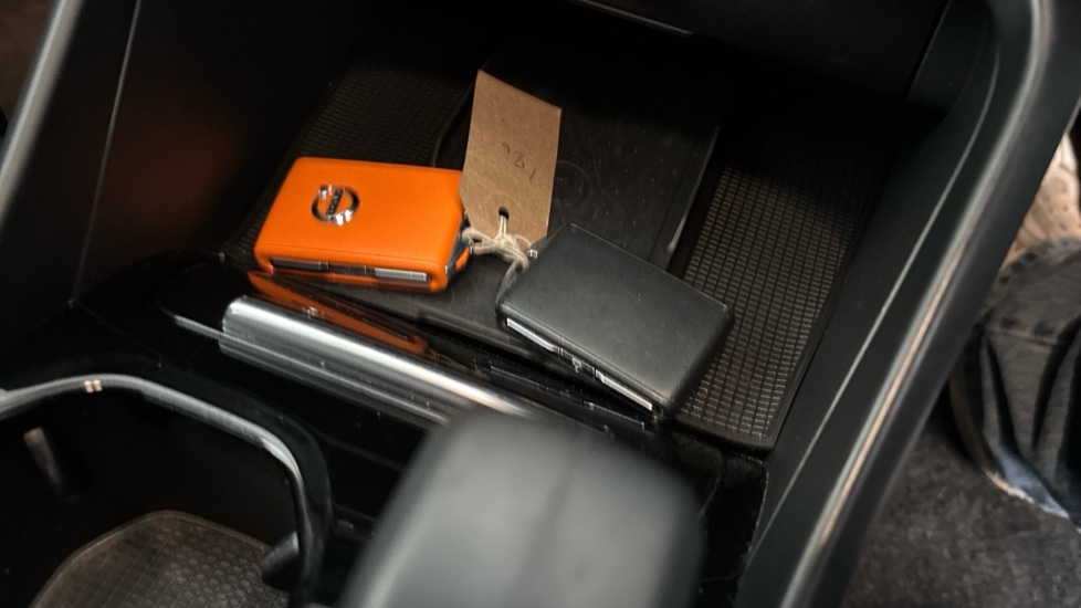 VOLVO XC40 2 keys