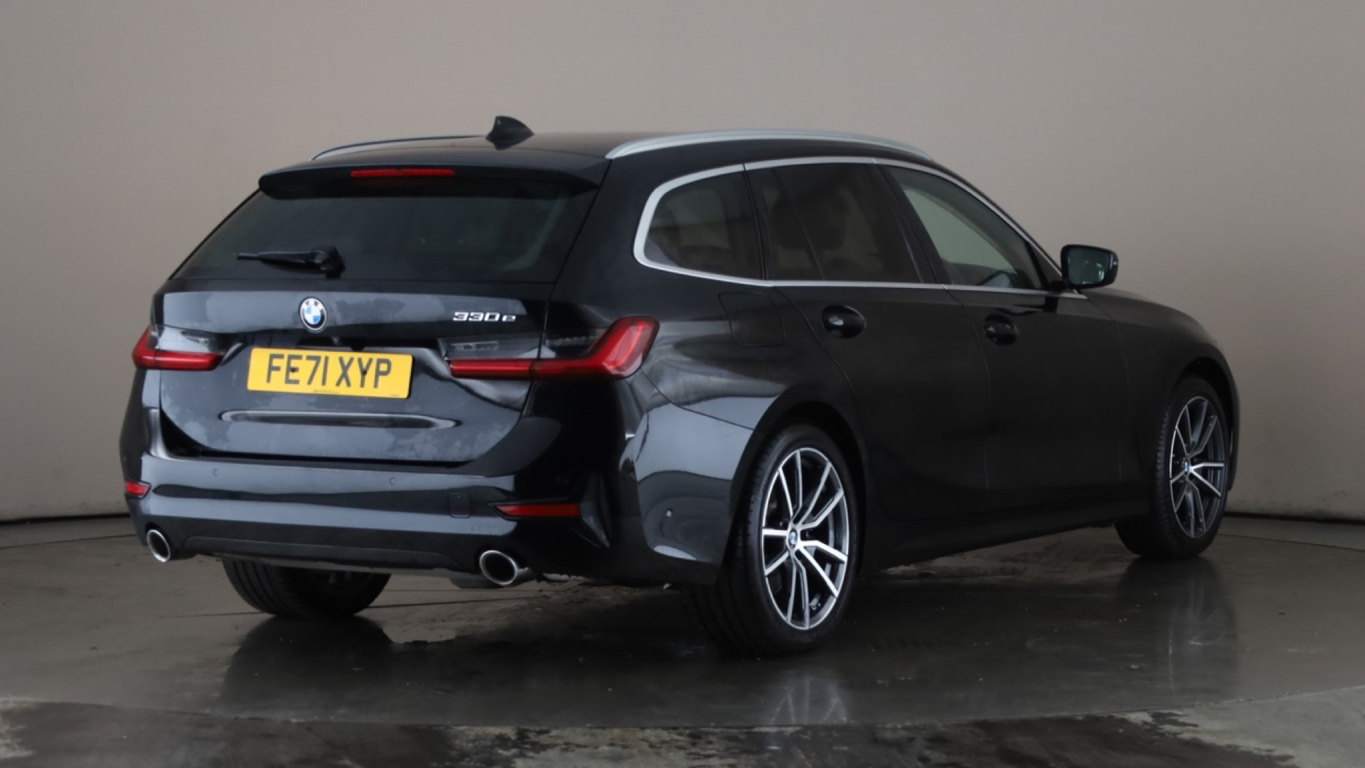 4020640 330e Sport Pro 5dr Step Auto