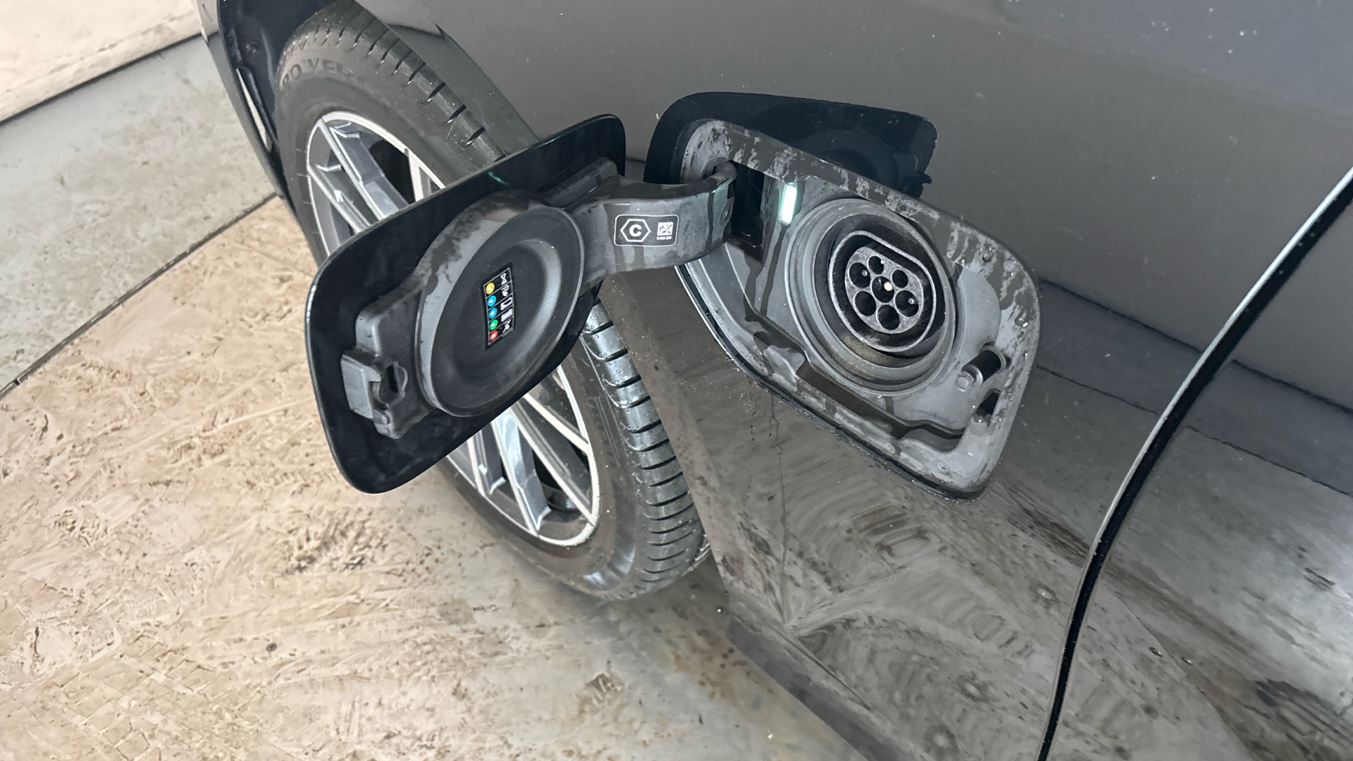 4020640 330e Sport Pro 5dr Step Auto