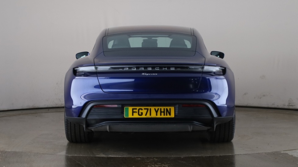 PORSCHE TAYCAN Image 4