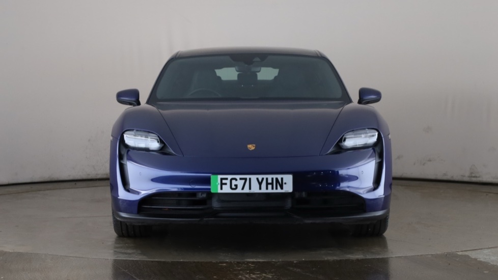 PORSCHE TAYCAN Image 8