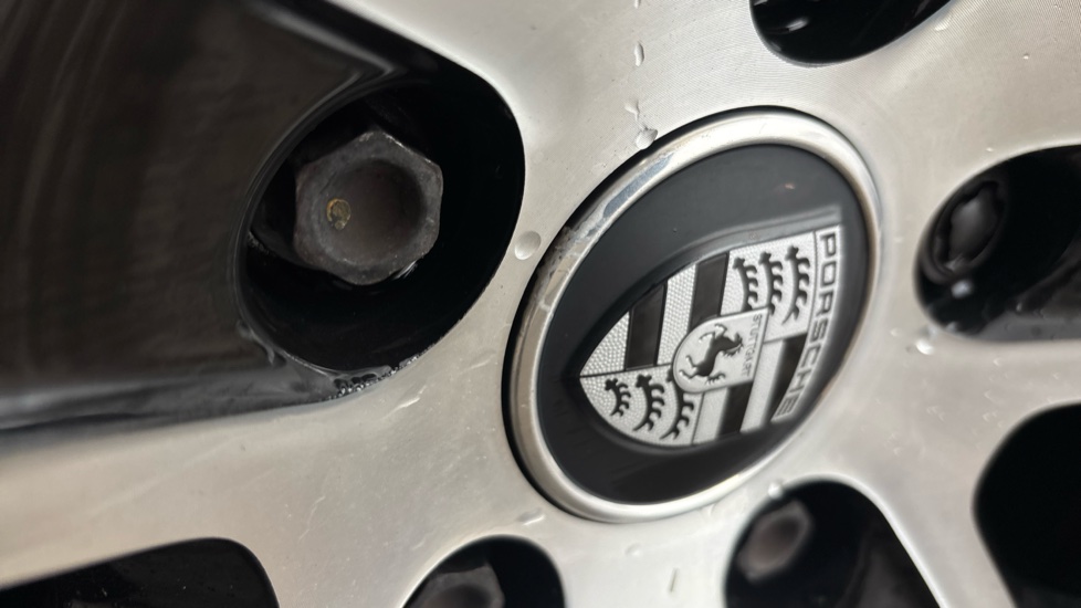 PORSCHE TAYCAN Corrosion