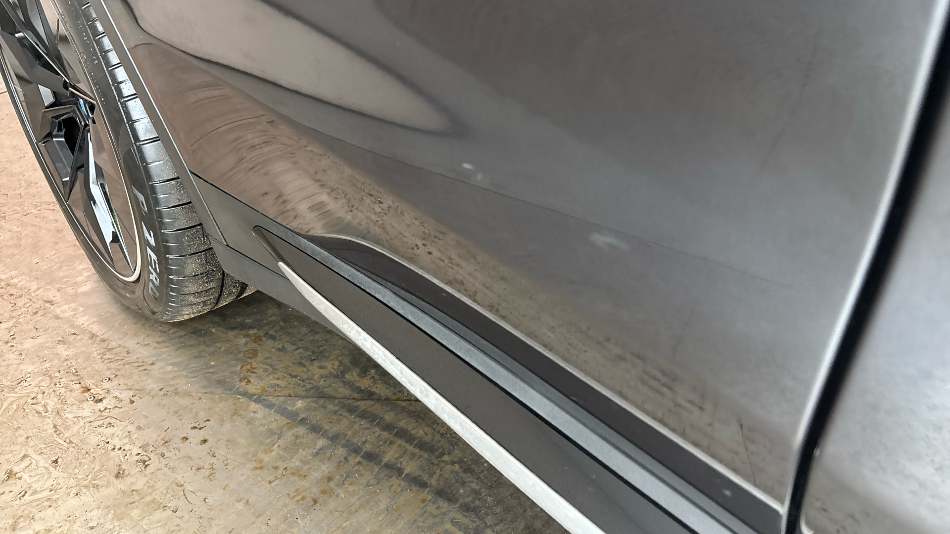 4027750 210kW Premier Edition 80kWh 5dr Auto