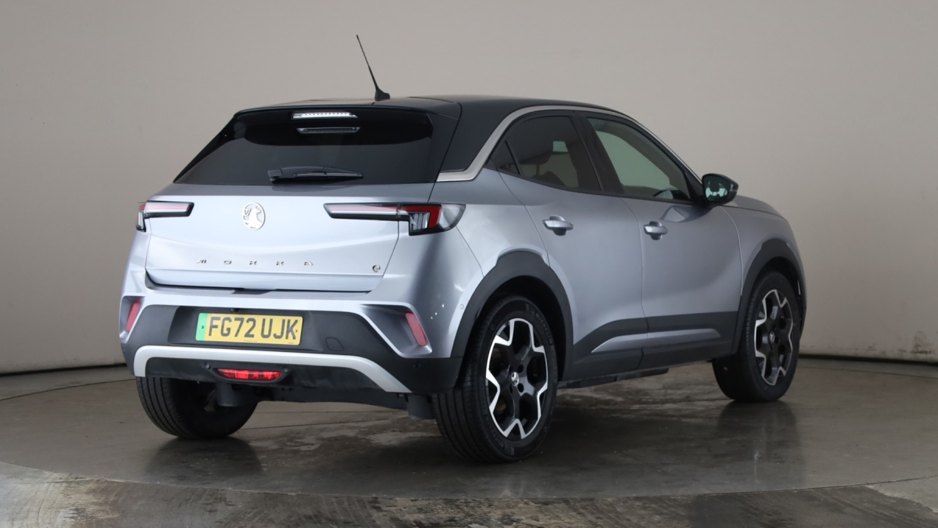 4027745 100kW Ultimate 50kWh 5dr Auto