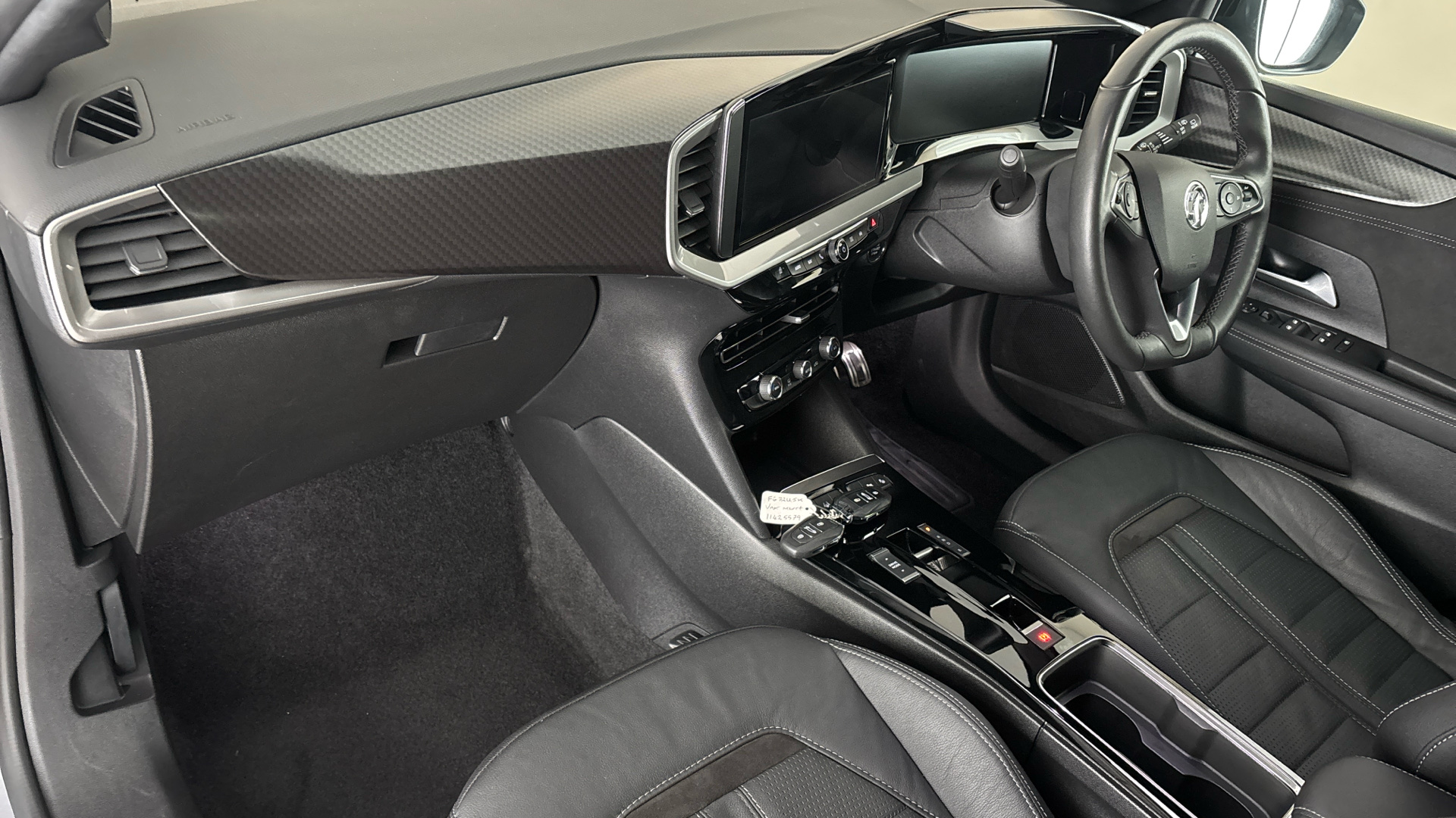 4027745 100kW Ultimate 50kWh 5dr Auto