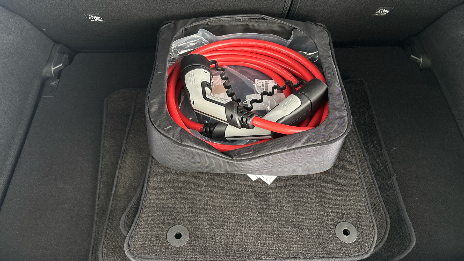 4027745 100kW Ultimate 50kWh 5dr Auto