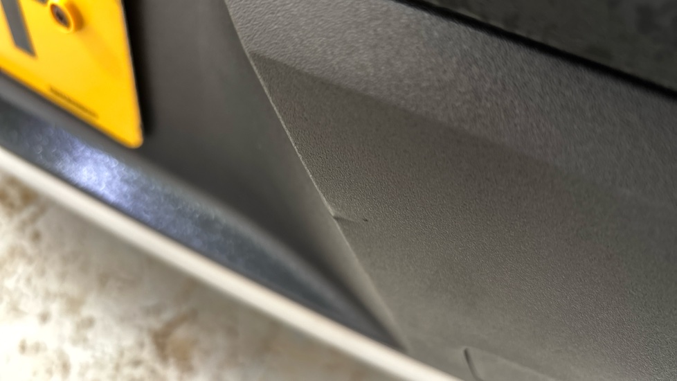 Vauxhall Mokka Dent