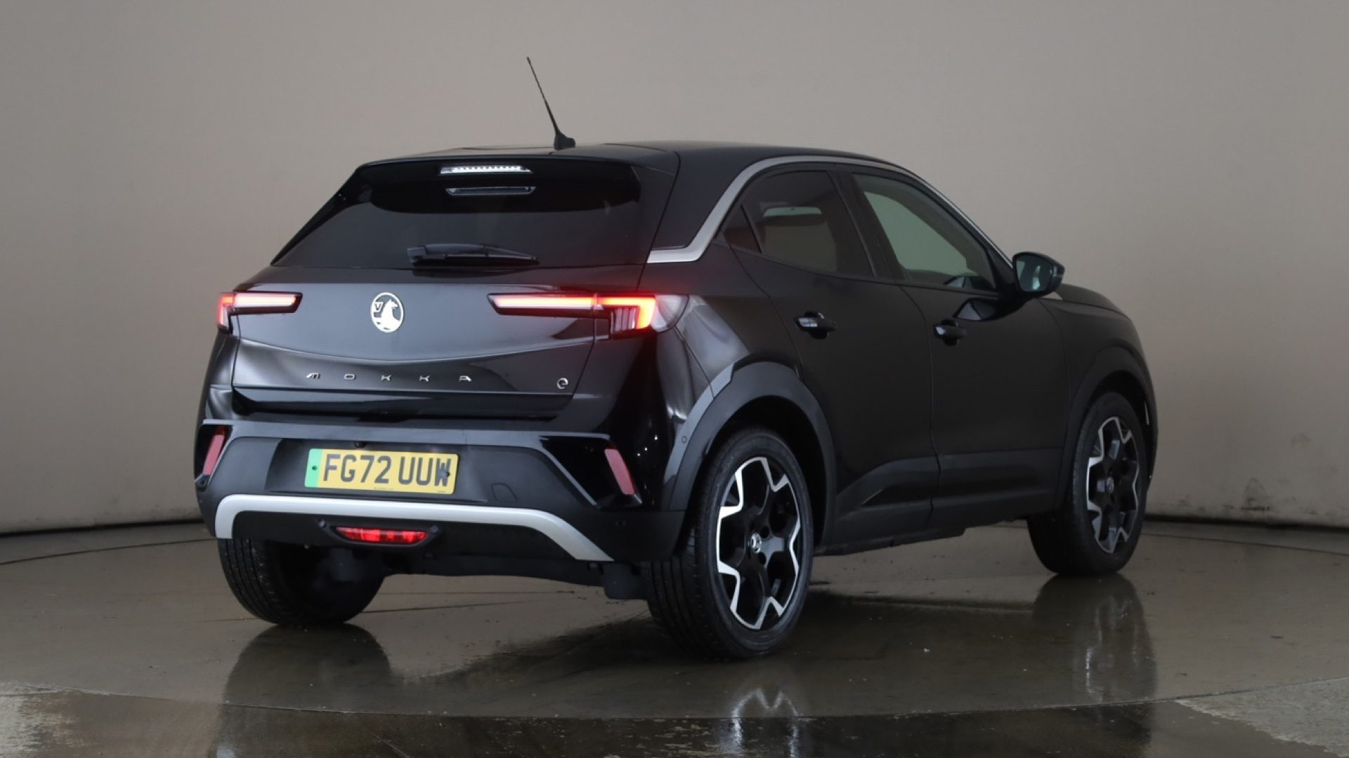 4027786 100kW Ultimate Edition 50kWh 5dr Auto