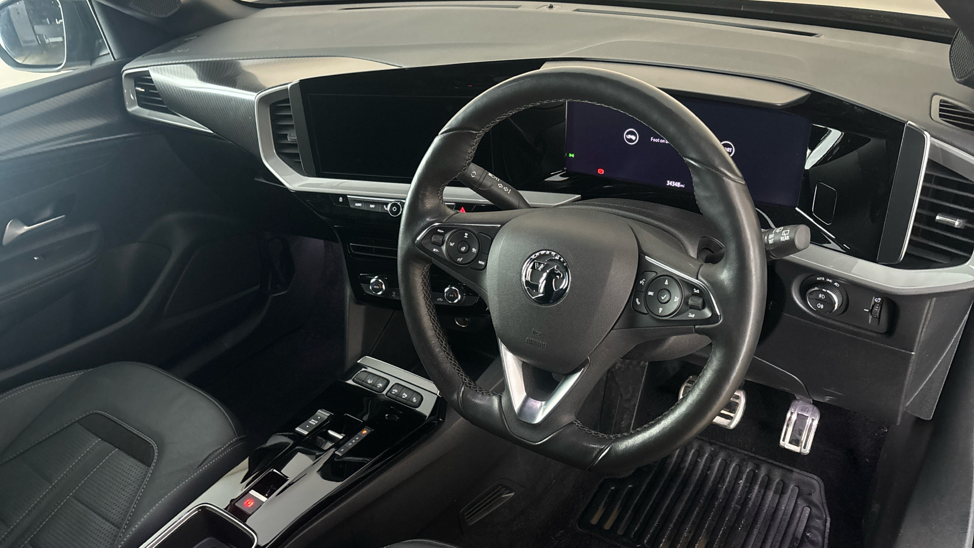 4027786 100kW Ultimate Edition 50kWh 5dr Auto