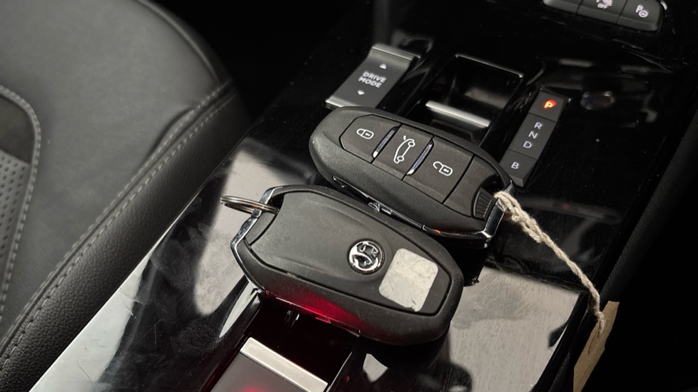 VAUXHALL MOKKA 2 keys available