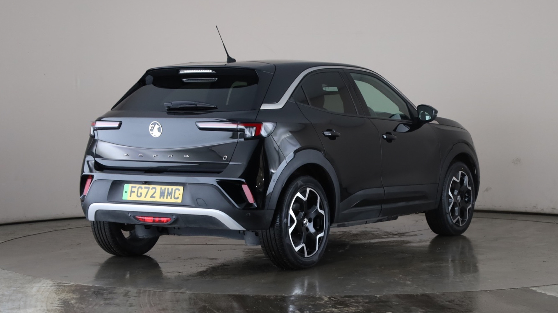 4049080 100kW Ultimate 50kWh 5dr Auto