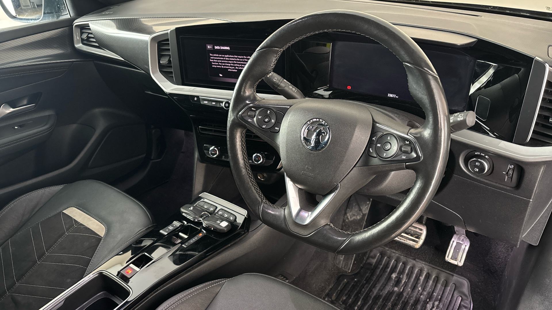 4049080 100kW Ultimate 50kWh 5dr Auto