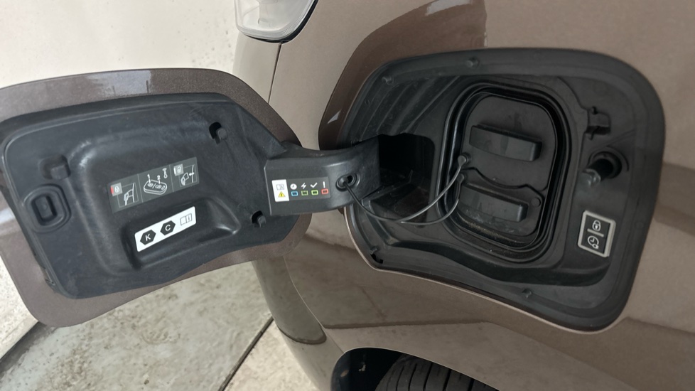 VAUXHALL VIVARO LIFE Image 21