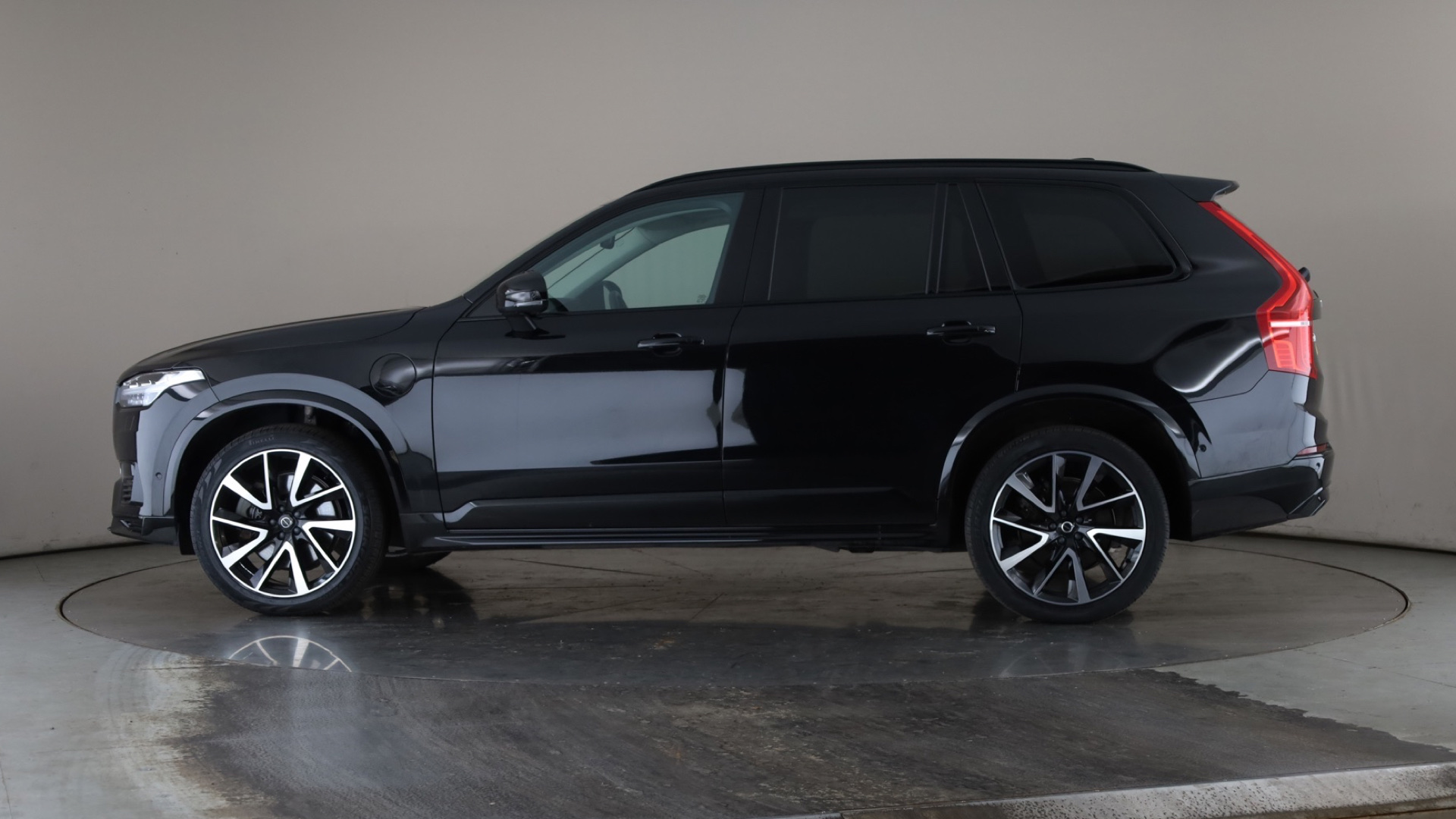 2.0 T8 [455] RC PHEV Ultimate Dark 5dr AWD Gtron