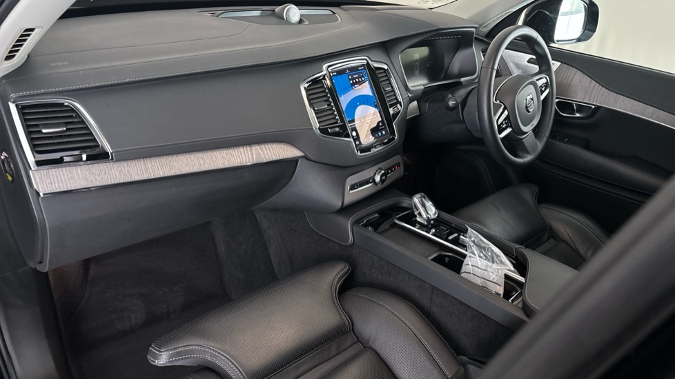 VOLVO XC90 Image 10