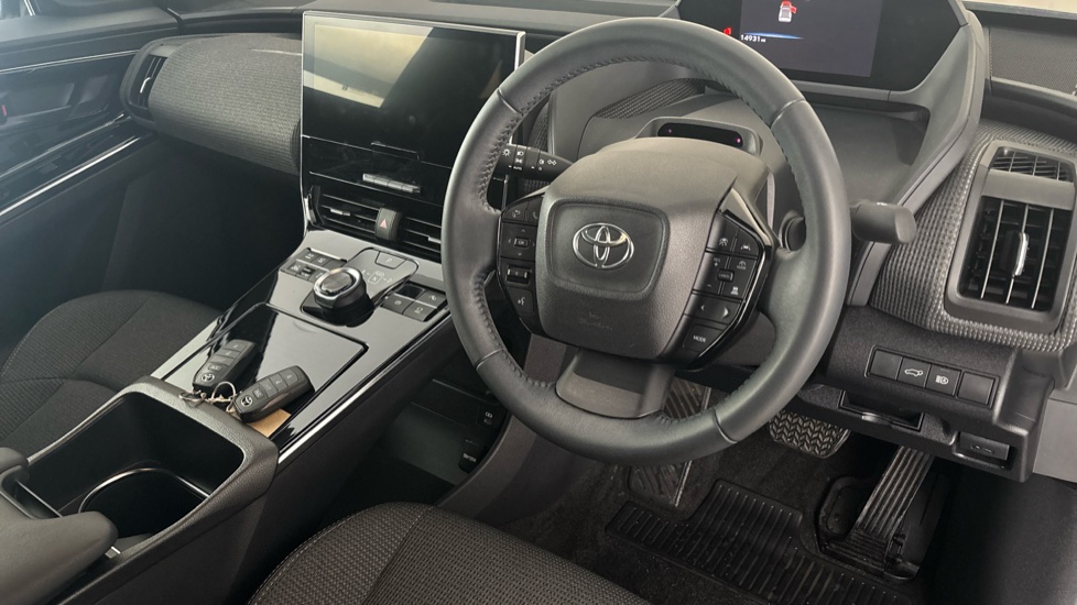 TOYOTA BZ4X Image 9
