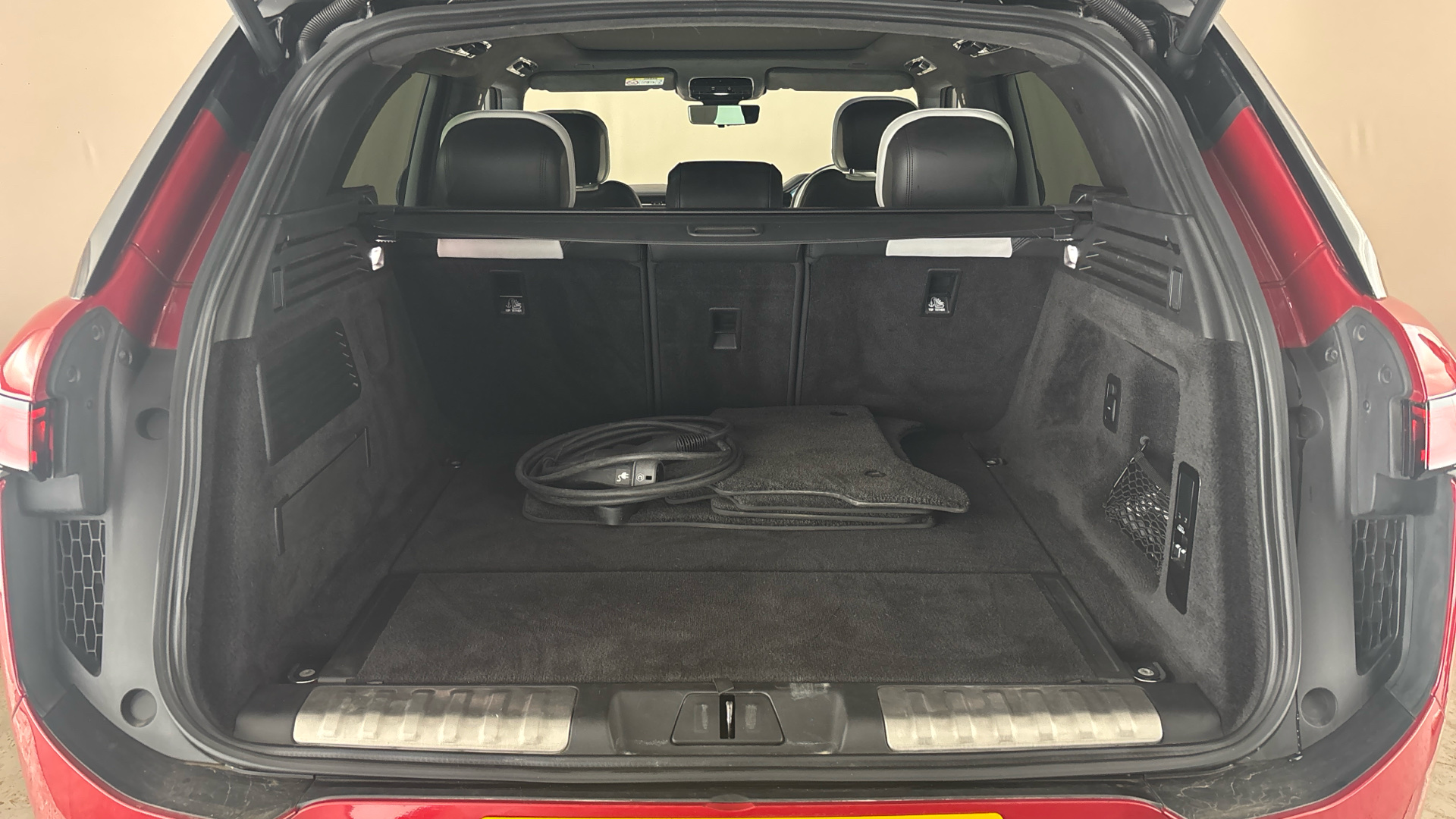 4020891 3.0 P510e First Edition 5dr Auto