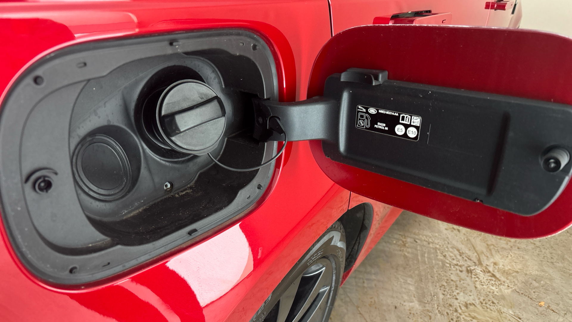 4020891 3.0 P510e First Edition 5dr Auto