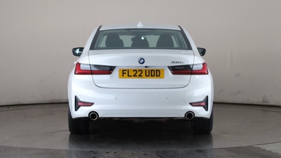 BMW 3 SERIES Image 4