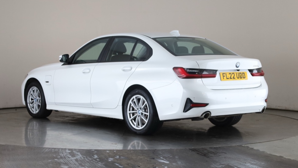BMW 3 SERIES Image 3