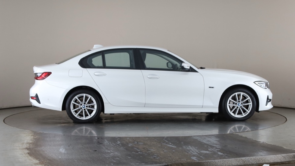 BMW 3 SERIES Image 6