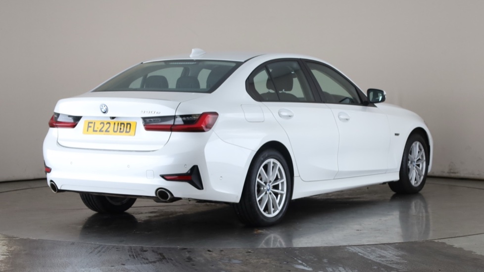 BMW 3 SERIES Image 5