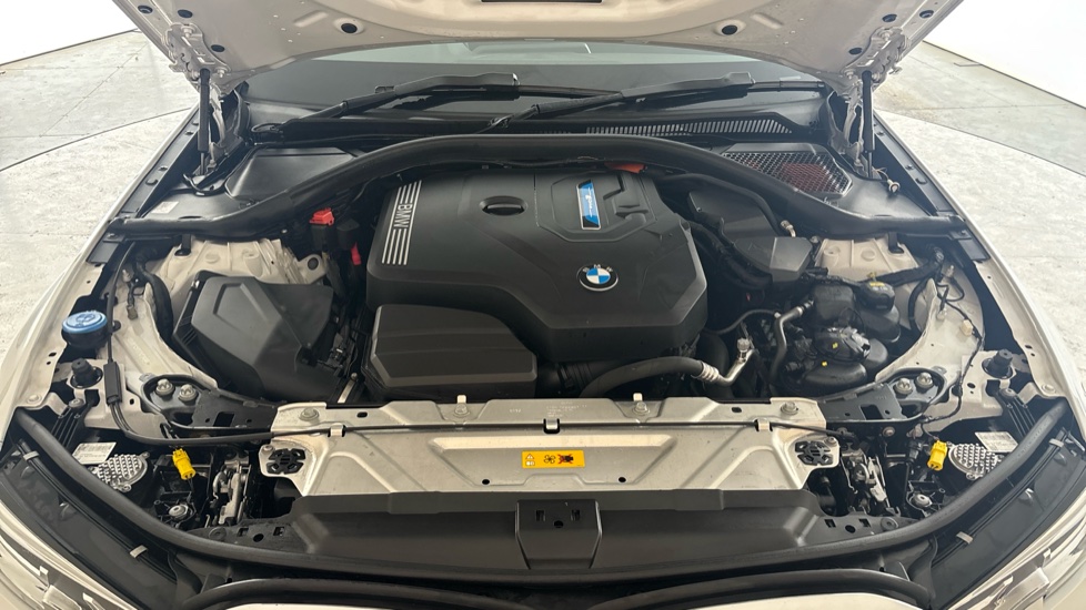 BMW 3 SERIES Image 16