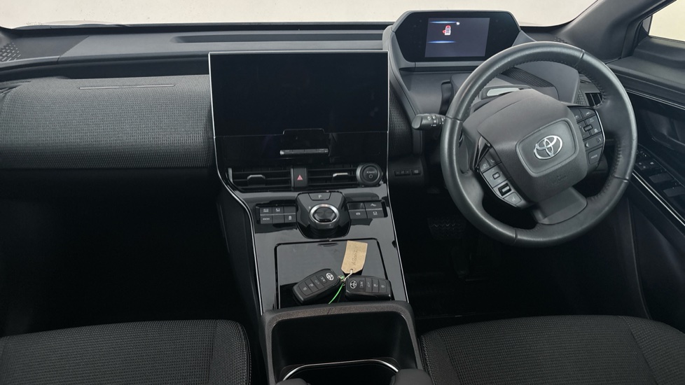 TOYOTA BZ4X Image 11