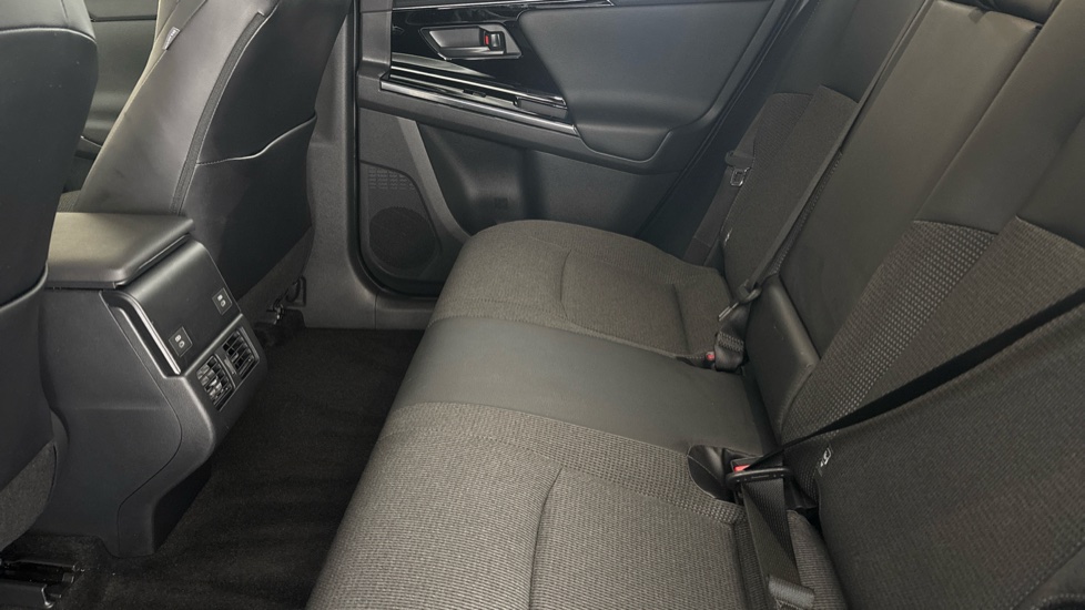 TOYOTA BZ4X Image 14