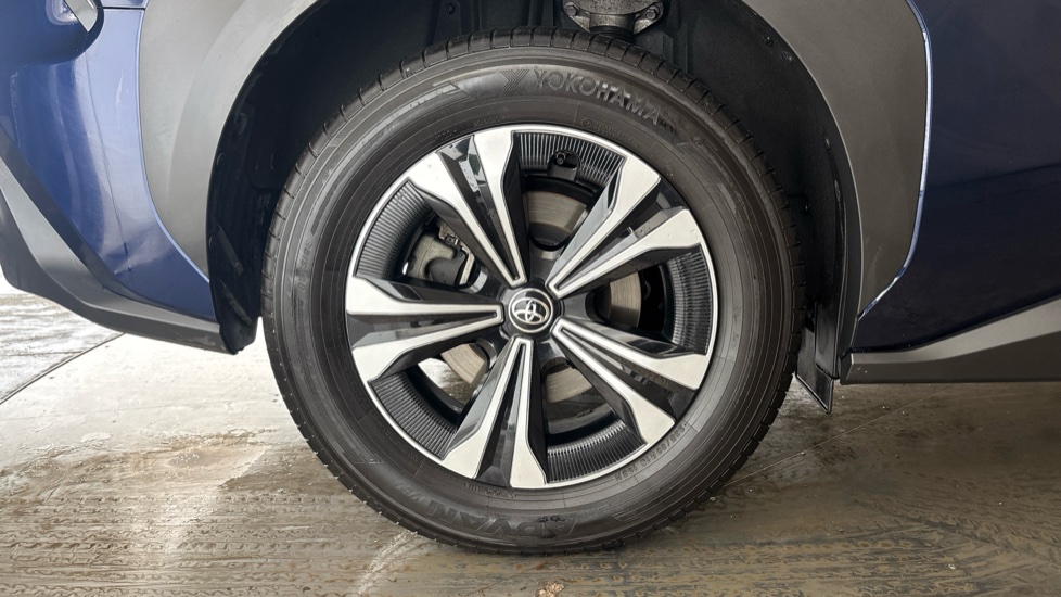 TOYOTA BZ4X Image 19