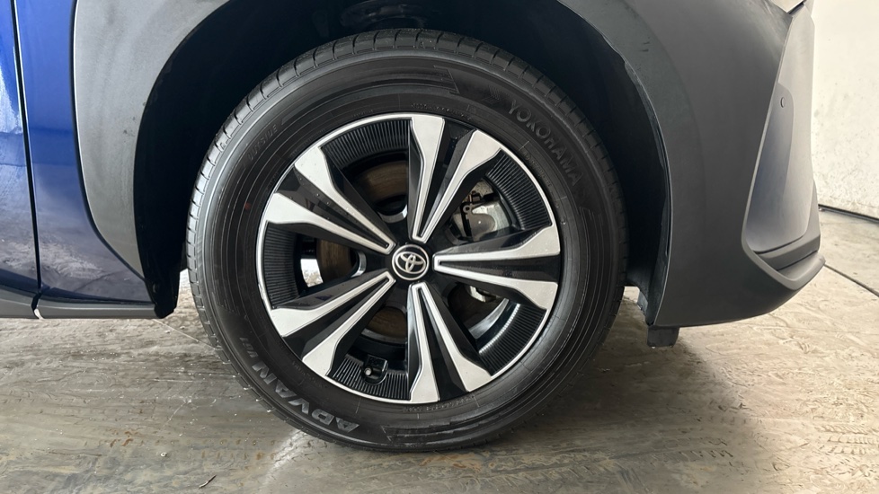 TOYOTA BZ4X Image 20