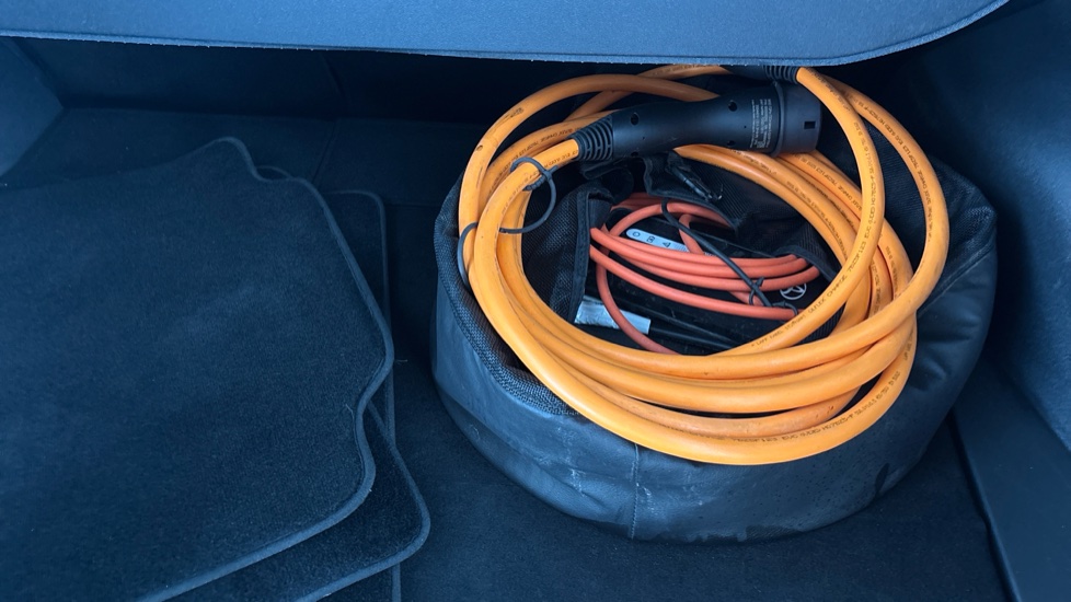 TOYOTA BZ4X Image 22