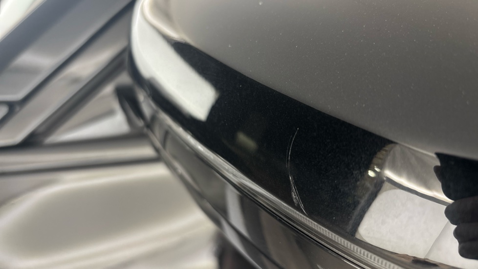 BMW I4 scratch