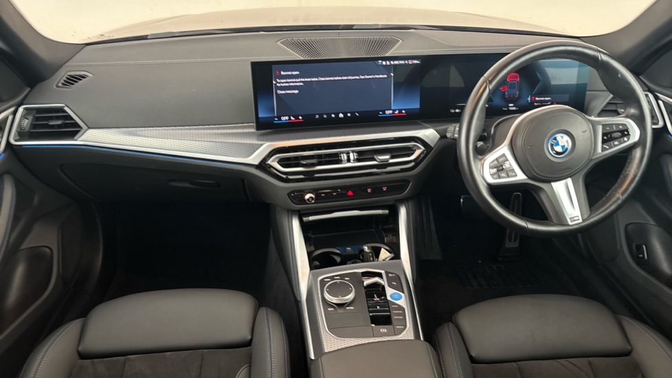 BMW I4 Image 11