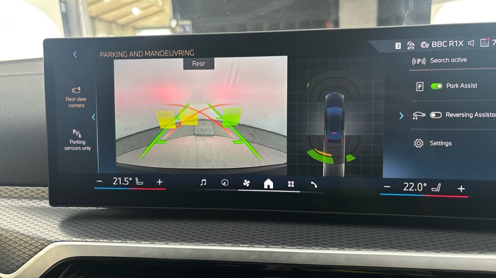 BMW I4 reverse camera