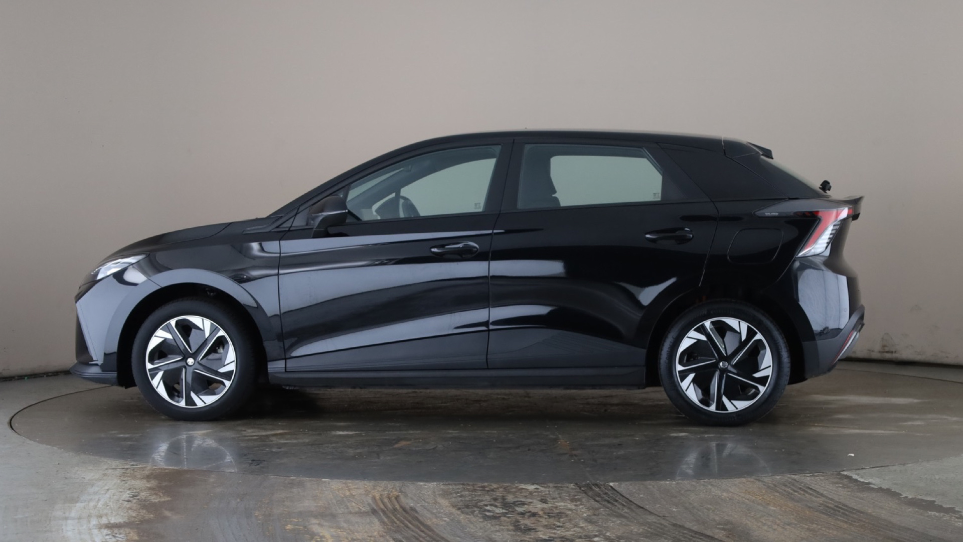 4020858 150kW SE EV Long Range 64kWh 5dr Auto