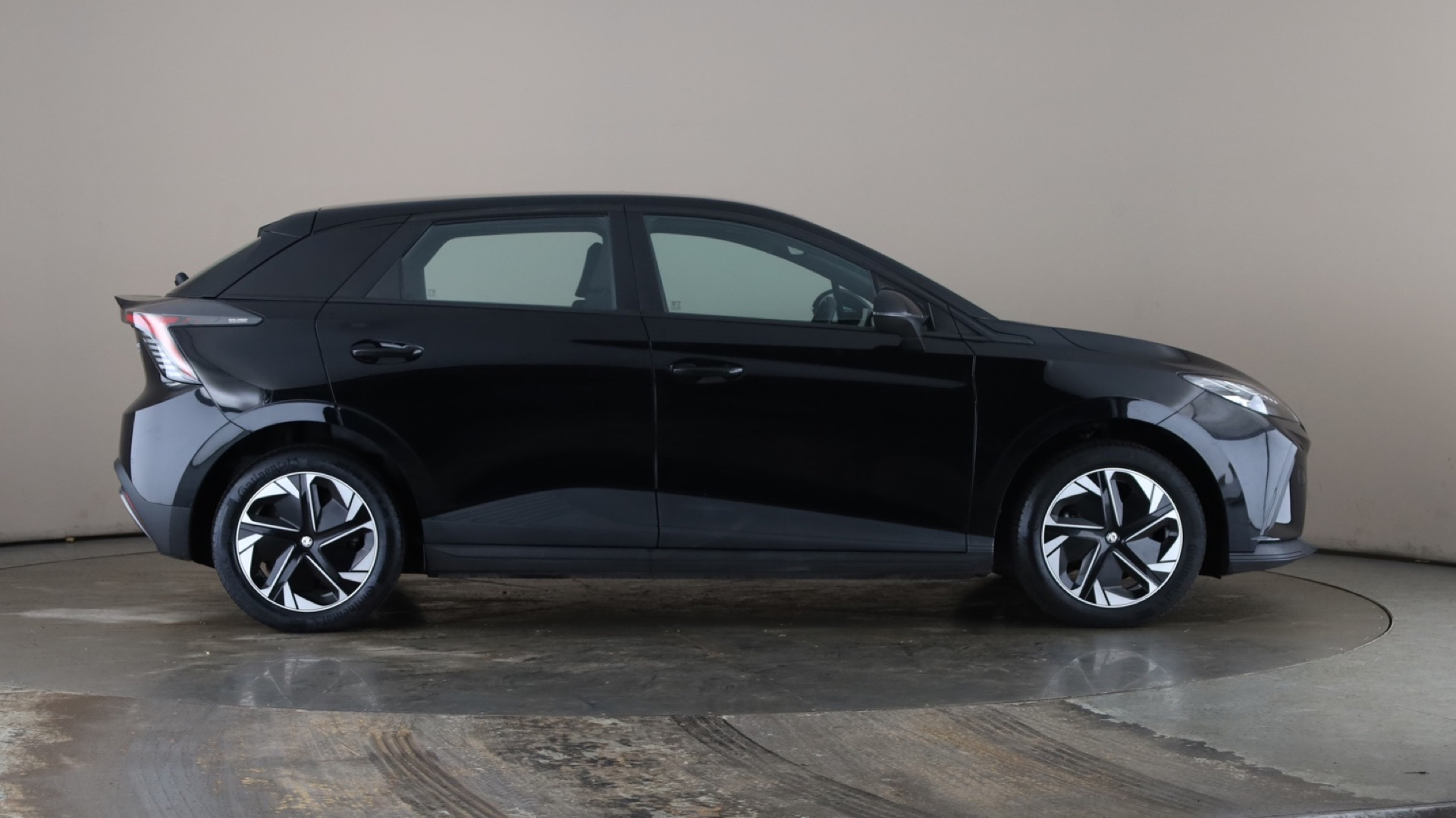 4020858 150kW SE EV Long Range 64kWh 5dr Auto