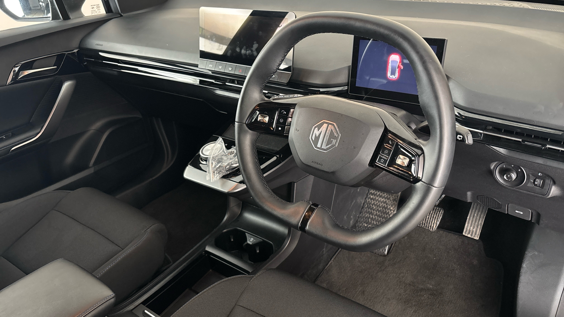 4020858 150kW SE EV Long Range 64kWh 5dr Auto