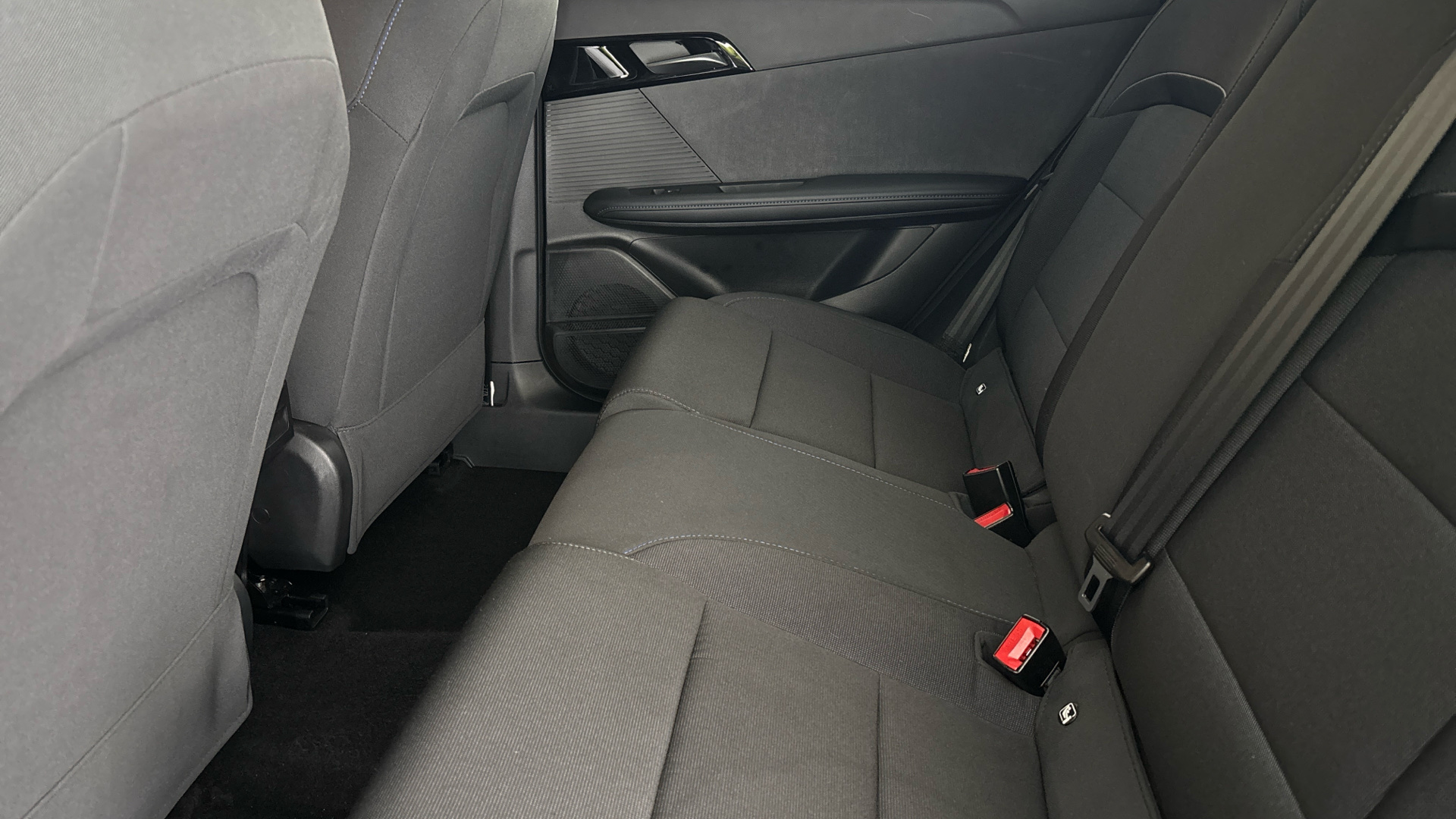 4020858 150kW SE EV Long Range 64kWh 5dr Auto