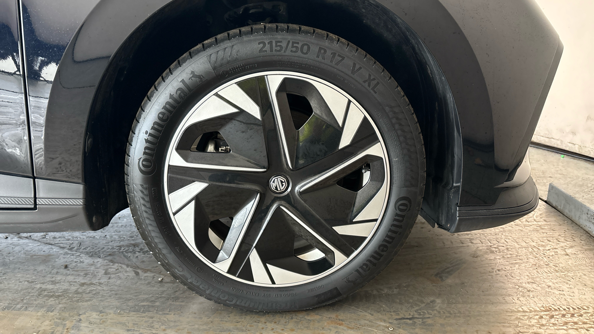 4020858 150kW SE EV Long Range 64kWh 5dr Auto