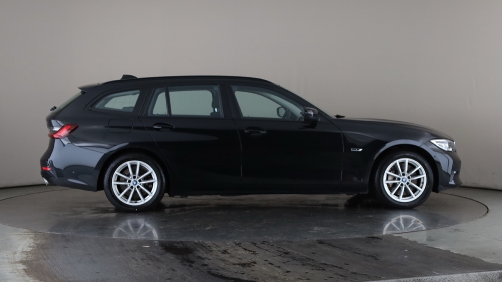BMW 3 SERIES Image 6