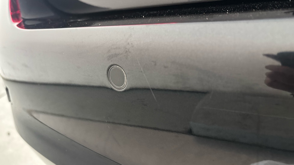 BMW 3 SERIES scratch