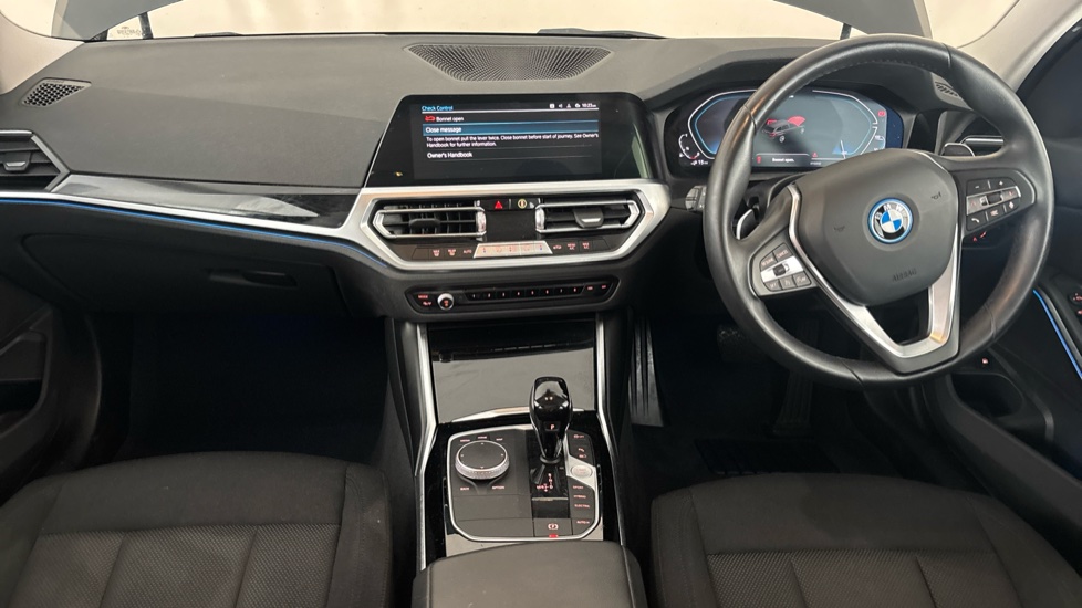 BMW 3 SERIES Image 11