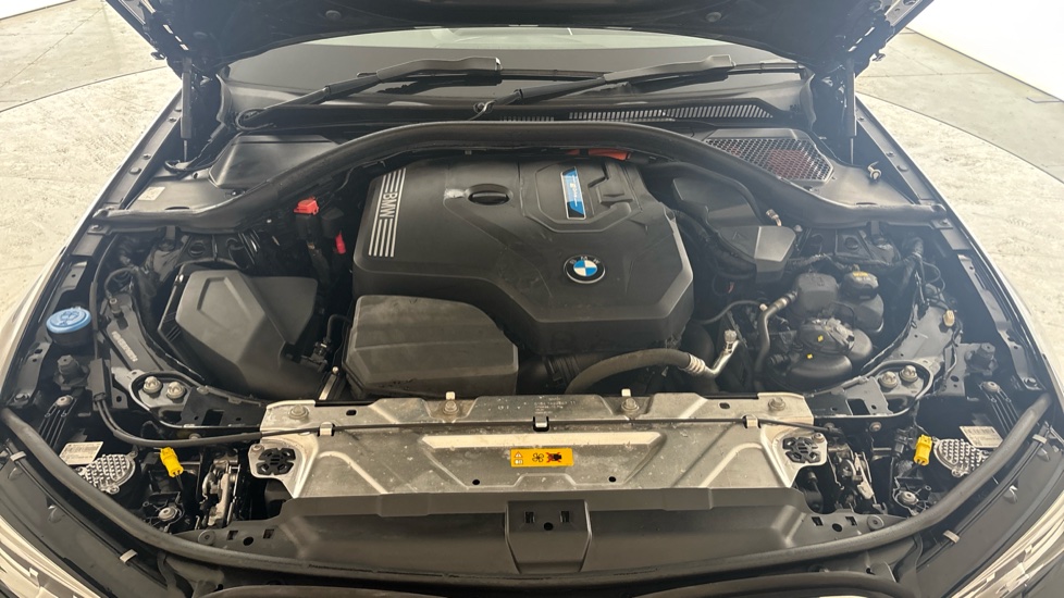 BMW 3 SERIES Image 16