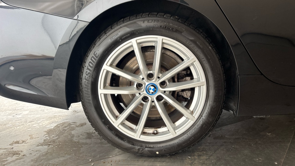 BMW 3 SERIES Image 19