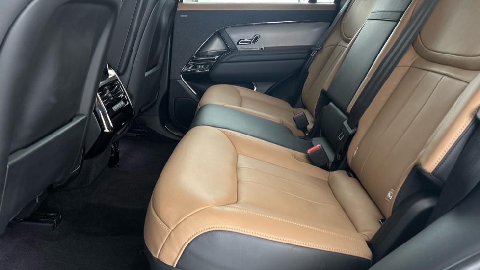 LAND ROVER RANGE ROVER SPORT Image 14