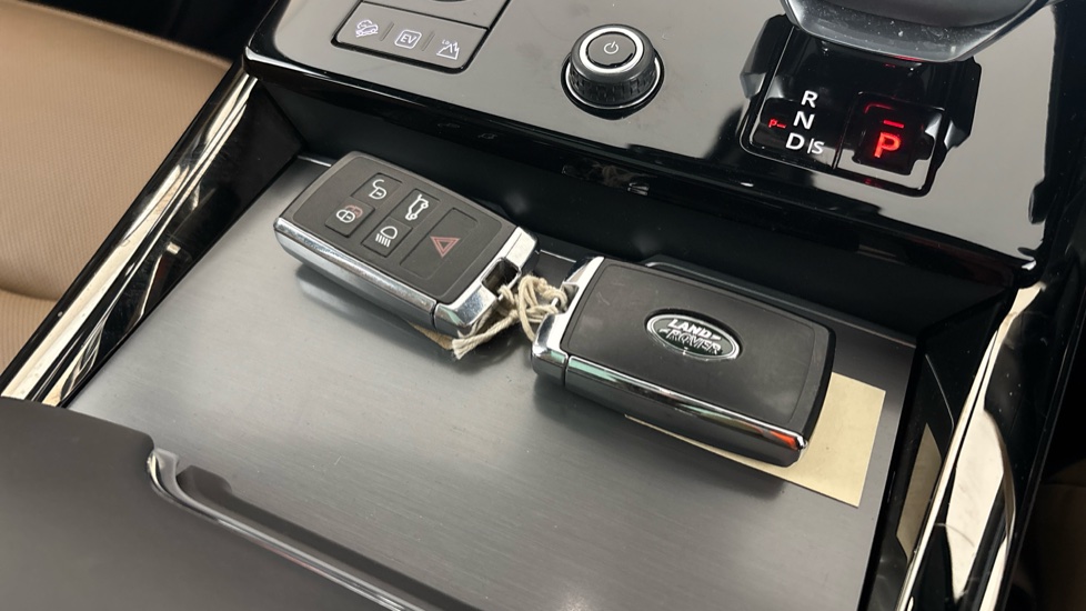 LAND ROVER RANGE ROVER SPORT 2 keys available