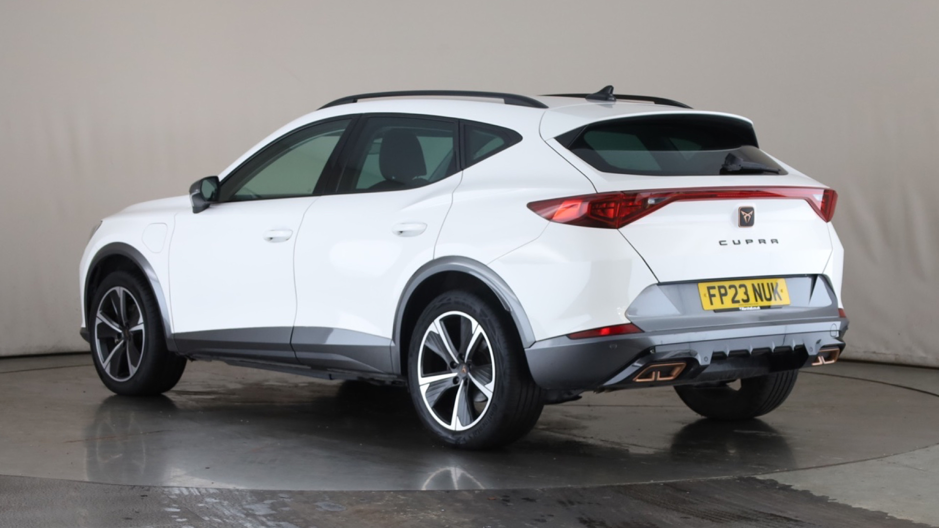 1.4 eHybrid 204 V1 5dr DSG